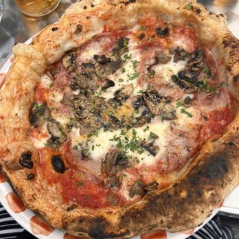 Peppe - Regina - Pizza Near Me - Paris, 01