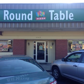 Round Table Pizza - The front entrance - Pizza Near Me - Fresno, California Round Table Pizza - The front entrance - Pizza Near Me - Fresno, California