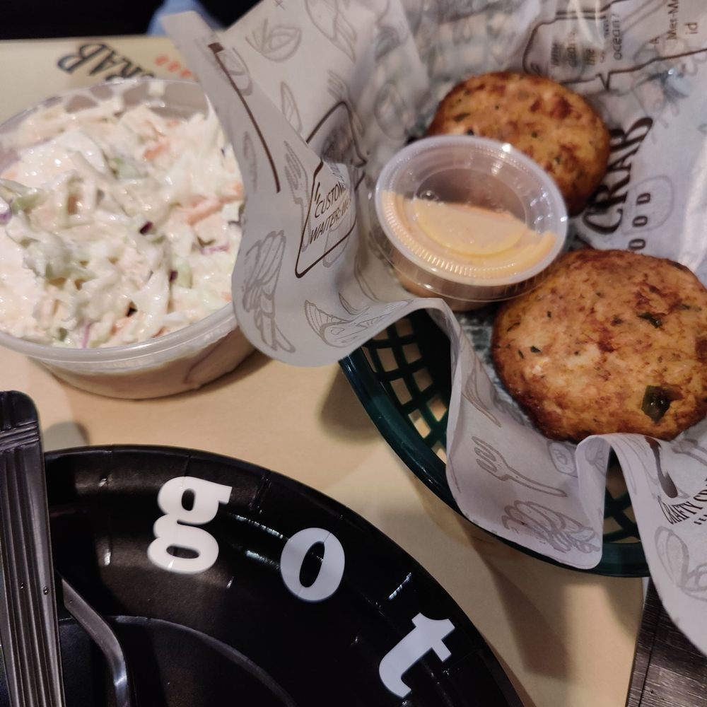 Crafty Crab - Crab cake - Seafood Near Me - Richmond, Virginia
