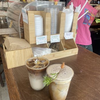 Dialogue Coffee & Flowers - Carrot cake & fermented rice osmanthus - Coffee & Tea Near Me - New York, New York Dialogue Coffee & Flowers - Carrot cake & fermented rice osmanthus - Coffee & Tea Near Me - New York, New York