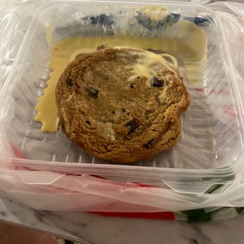 Chili's - Skillet Chocolate Chip Cookie - Bars Near Me - Madison, Wisconsin