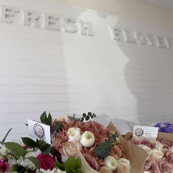 Casa de Flores - Grab & go bouquets - Florists Near Me - San Pablo, California Casa de Flores - Grab & go bouquets - Florists Near Me - San Pablo, California