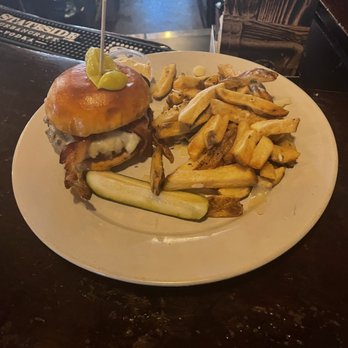 Two Rivers Brewing - Peanut Butter Bacon Cheddar Burger w/ Duck Fat Fries - Breweries Near Me - Easton, Pennsylvania Two Rivers Brewing - Peanut Butter Bacon Cheddar Burger w/ Duck Fat Fries - Breweries Near Me - Easton, Pennsylvania