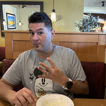Olive Garden Italian Restaurant - 4 bowls never ending pasta bowl - Italian Near Me - Orange, California Olive Garden Italian Restaurant - 4 bowls never ending pasta bowl - Italian Near Me - Orange, California