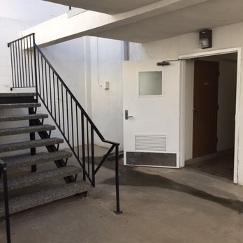 Stor-It Self Storage - To the lockers - Self Storage Near Me - Costa Mesa, California