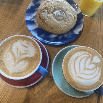PublicUs - Macadamia nut latte, Chocolate chunk cookie - Coffee & Tea Near Me - Las Vegas, Nevada PublicUs - Macadamia nut latte, Chocolate chunk cookie - Coffee & Tea Near Me - Las Vegas, Nevada