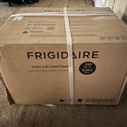 Best Buy - Tracy - A picture of what I received. Not even close.