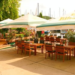 Restaurant Yachthafen Captain's Inn