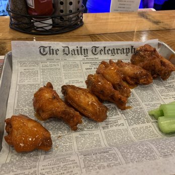 Union 32 Craft House - Buffalo wings - Sports Bars Near Me - Eagan, Minnesota