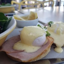 Eggs Benedict