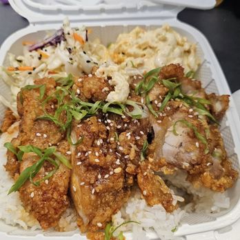 WH42 - Chicken Plate - Food Trucks Near Me - San Francisco, California WH42 - Chicken Plate - Food Trucks Near Me - San Francisco, California
