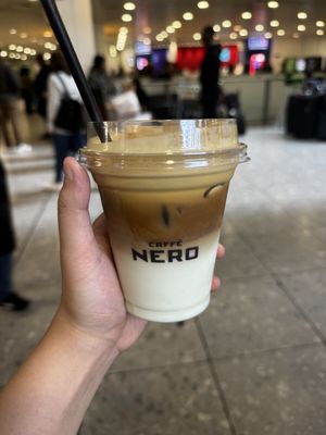 Caffe Nero by null