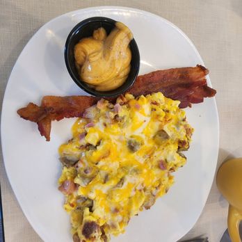 Scramblers - Zesty Smokehouse Sandwich no Toast - Breakfast & Brunch Near Me - Canal Winchester, Ohio