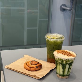 Nuru Coffee - Biscoff matcha, peach yuzu ade with matcha and raisin croissant - Coffee & Tea Near Me - Los Angeles, California Nuru Coffee - Biscoff matcha, peach yuzu ade with matcha and raisin croissant - Coffee & Tea Near Me - Los Angeles, California