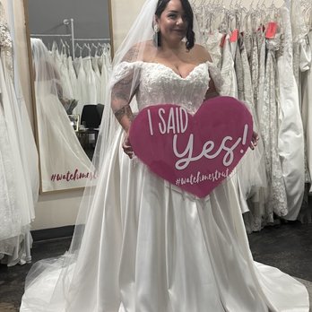 Strut Bridal Salon - Bridal Near Me - Long Beach, California