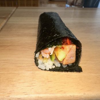 Handroll Social - Sushi Bars Near Me - Katy, Texas