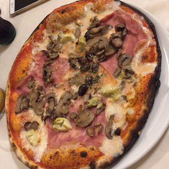 La Traviata - Pizza 4 estaciones - Italian Near Me - La Pineda, T