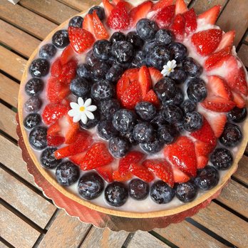 Les Gateaux De Marie - Fruit tart - Bakeries Near Me - New York, New York Les Gateaux De Marie - Fruit tart - Bakeries Near Me - New York, New York