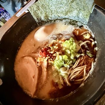 JINYA Ramen Bar - Vancouver Downtown - Jinya Tonkotsu Black - Ramen Near Me - Vancouver, British Columbia