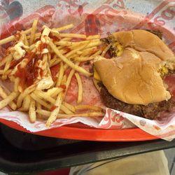 Freddy's Frozen Custard & Steakburgers - Burger