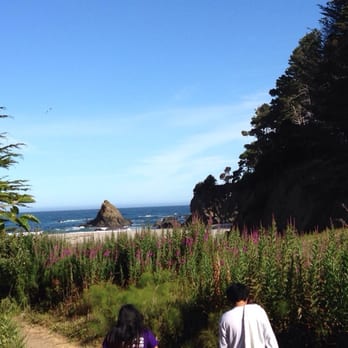 Pine Beach Inn & Suites - Hotels Near Me - Fort Bragg, California