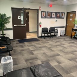 Empty waiting area, still waiting in here 45 minutes after my scheduled appointment. Empty waiting area, still waiting in here 45 minutes after my scheduled appointment.