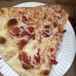 This is what you pay for 1 slice. It's very big and it wasn't too expensive ($3.75). This is what you pay for 1 slice. It's very big and it wasn't too expensive ($3.75).