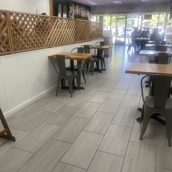 Sip & Savor - 2 rows of tables-inside dining. - Bubble Tea Near Me - Hayward, California Sip & Savor - 2 rows of tables-inside dining. - Bubble Tea Near Me - Hayward, California