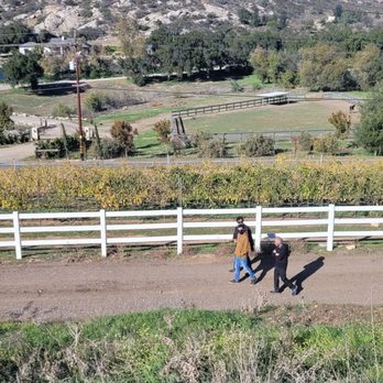Crystal Hill Vineyard - Wine Tasting Room Near Me - Ramona, California