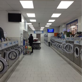 Quick Clean Laundromat - Very spacious place - Laundromat Near Me - New York, New York