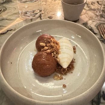 Oiji Mi - Chapssal donuts - Korean Near Me - New York, New York