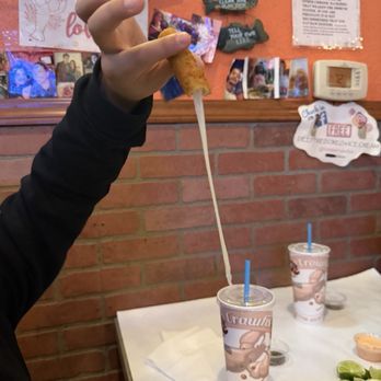 Whittier Stinkin Crawfish - The cheese pull! - Seafood Near Me - Whittier, California