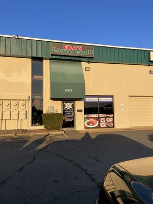 EDA'S Latin Food by null