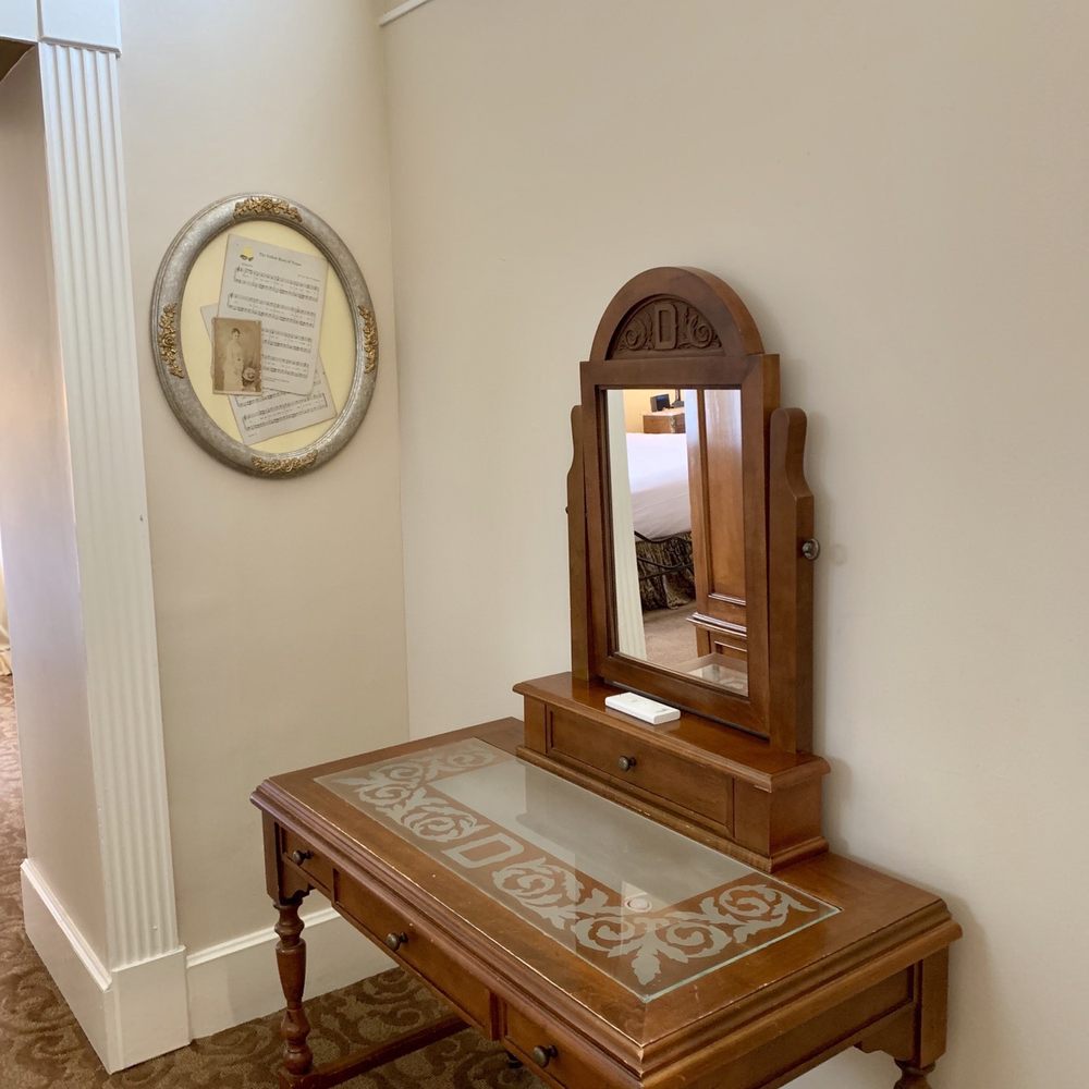 The Driskill - Hotels Near Me - Austin, Texas The Driskill - Hotels Near Me - Austin, Texas