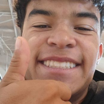 Yogurtland - happy me cuz of good froyo - Ice Cream & Frozen Yogurt Near Me - Glendale, Arizona