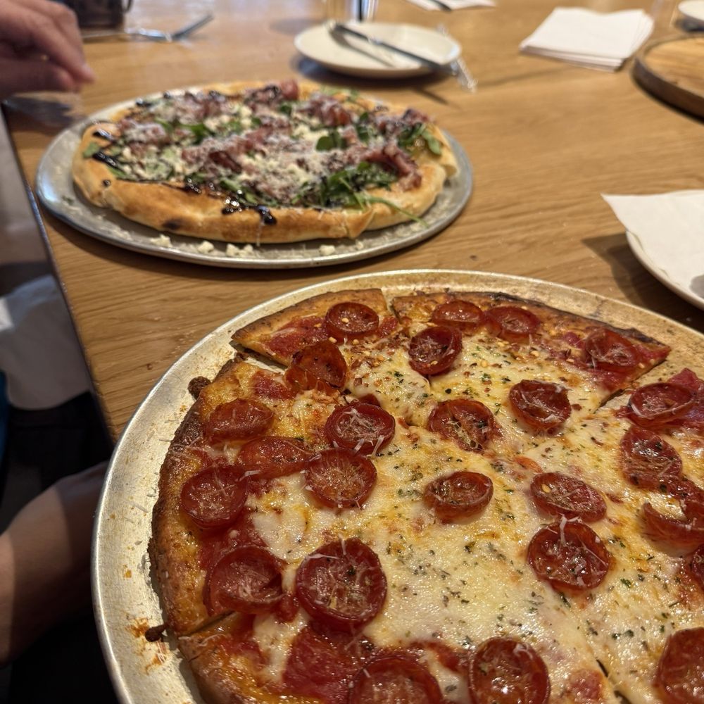 Roma Table - Gluten free Pepperoni Pizza and Fig and Prosciutto Fig Pizza - Italian Near Me - Sevierville, Tennessee