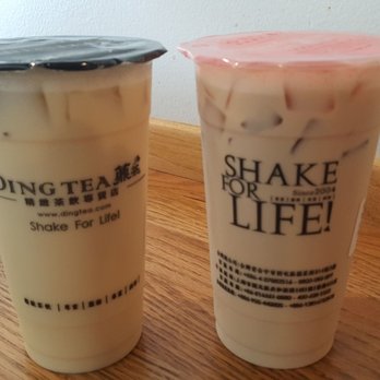DING TEA SEATTLE - Jasmine (L) and Black (R) iced milk teas to go (9/3/18) - Bubble Tea Near Me - Seattle, Washington DING TEA SEATTLE - Jasmine (L) and Black (R) iced milk teas to go (9/3/18) - Bubble Tea Near Me - Seattle, Washington
