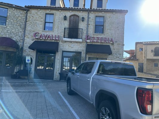 Cavalli Pizza by null