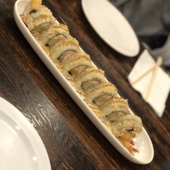 Chobop - Crunchy Roll - Sushi Bars Near Me - Costa Mesa, California