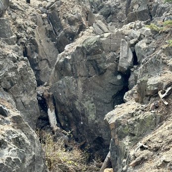 Earthquake Fault - Parks Near Me - Mammoth Lakes, California