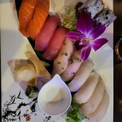 Wasabi2 - Sushi and Spicy Tuna Roll