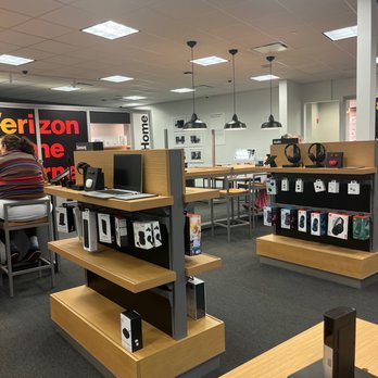 Verizon - Mobile Phones Near Me - Arlington Heights, Illinois