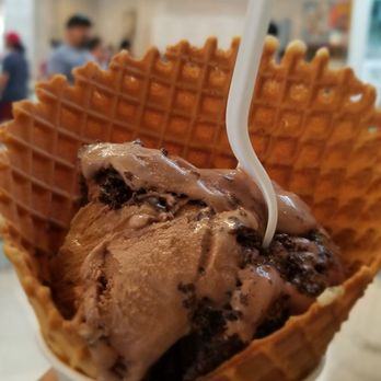 Cold Stone Creamery - Chocolate devotion ~ 5/5 - Ice Cream & Frozen Yogurt Near Me - Milpitas, California