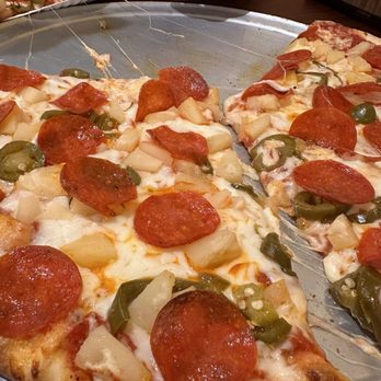 La Vera Pizzeria  - Hawaiian Pizza with Pepperoni and jalapeño - Pizza Near Me - Virginia Beach, Virginia