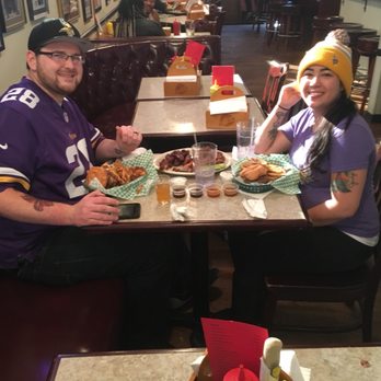 Casper's and Runyon's Nook - Burgers and wings - Dive Bars Near Me - Saint Paul, Minnesota