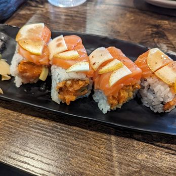 Hanari Cafe - H24. Salmon Lover Nigiri - Chinese Near Me - Lynnwood, Washington