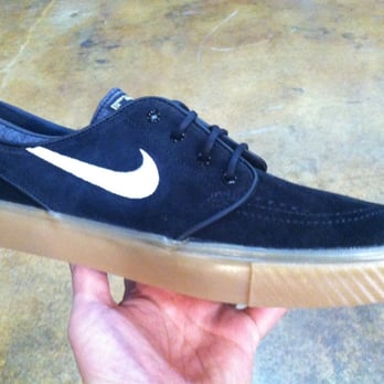 Zumiez - Stefan Janoski (Black). - Women's Clothing Near Me - Brea, California