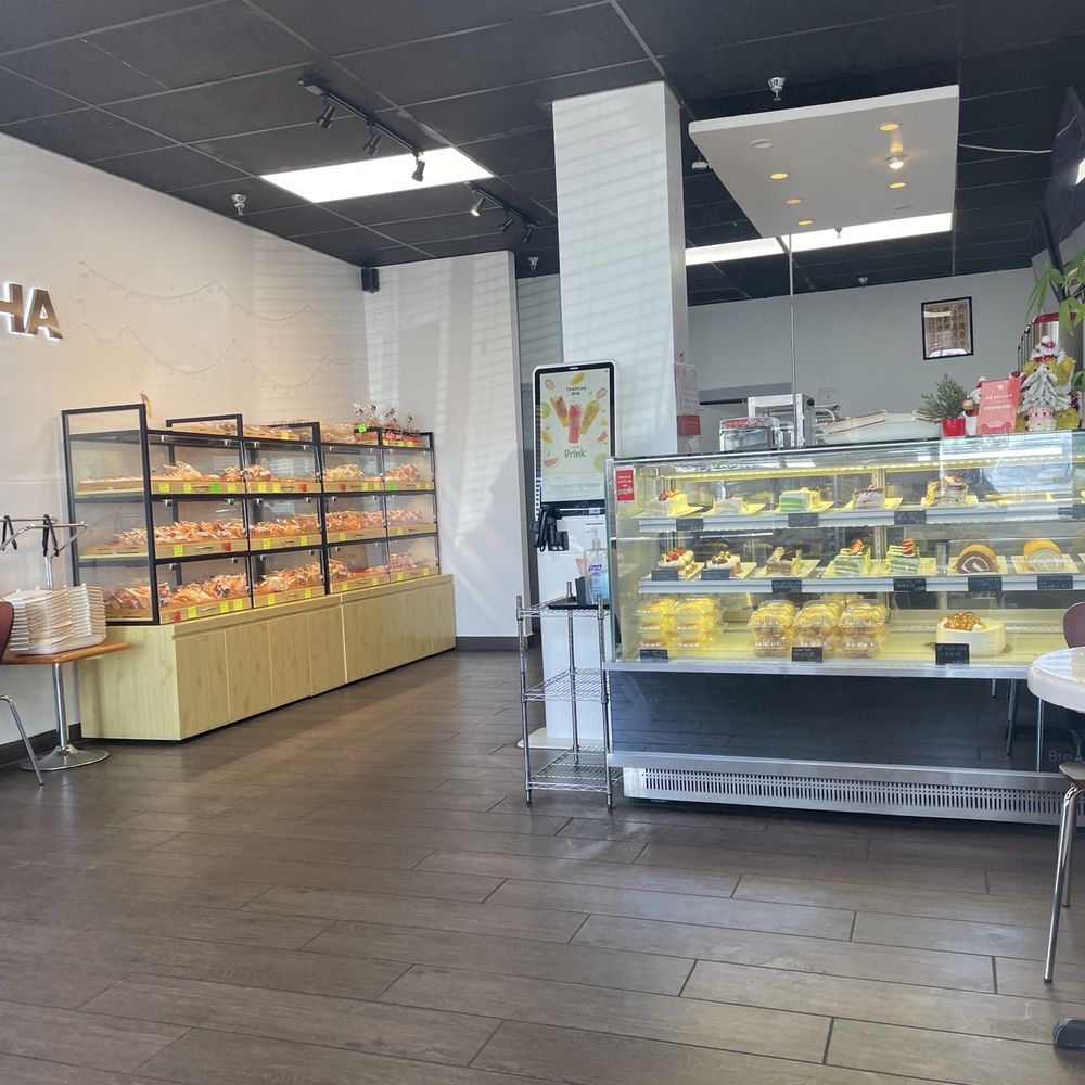 Tsaocha - Inside - Bakeries Near Me - Sharonville, Ohio Tsaocha - Inside - Bakeries Near Me - Sharonville, Ohio