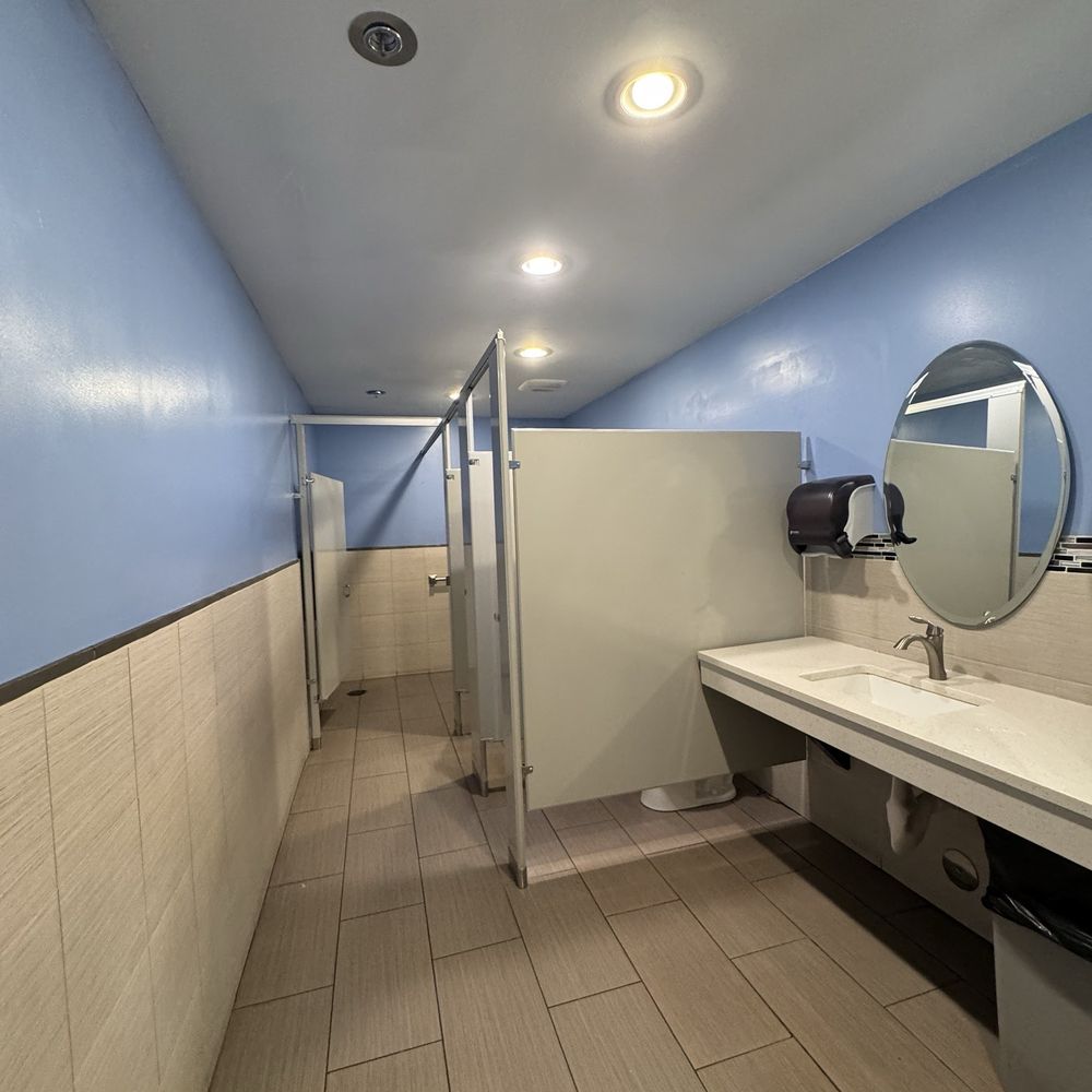 Liggle Land - Clean bathrooms!!! 5/5 - Virtual Reality Centers Near Me - Tigard, Oregon Liggle Land - Clean bathrooms!!! 5/5 - Virtual Reality Centers Near Me - Tigard, Oregon