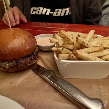 Salty Sow - Wagyu burger - American Near Me - Austin, Texas Salty Sow - Wagyu burger - American Near Me - Austin, Texas